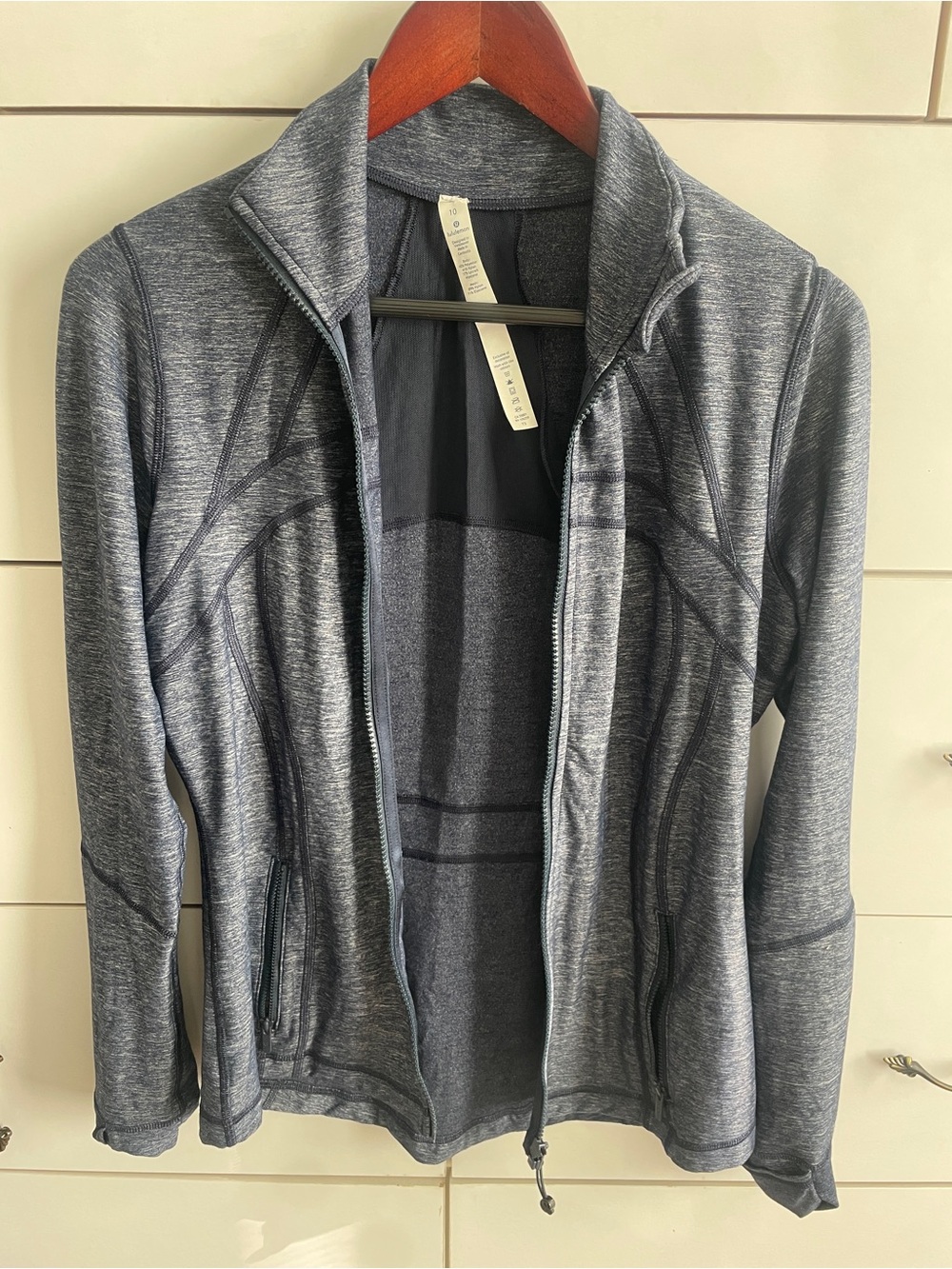 Lululemon Full‑Zip Athletic Jacket